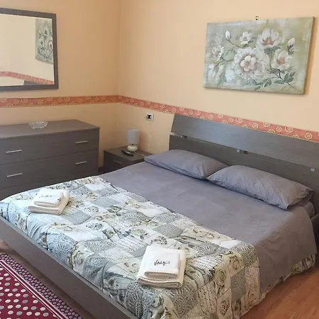 洛坎达比特莱斯旅馆 招待所 圣雷默