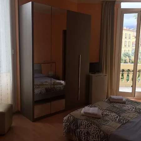 Beatrice ゲストハウス 3*