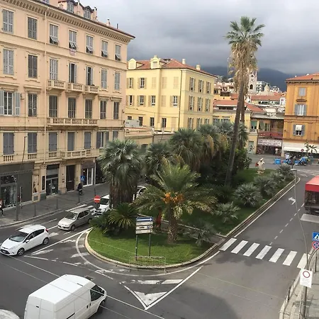 洛坎达比特莱斯旅馆