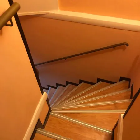 洛坎达比特莱斯旅馆 招待所 圣雷默